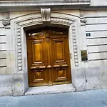 Appartement Tour Eiffel Montaigne
